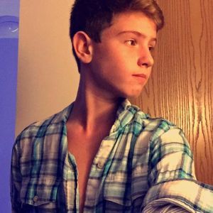 Meet your Posher, Skyler